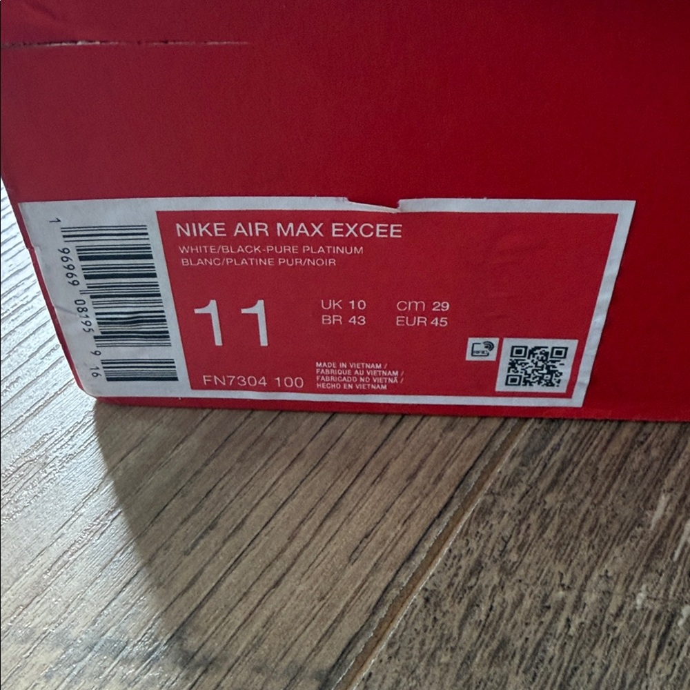 Nike Men's Air Max Excee Shoes  White and Black Size 11 - Picture 5 of 5